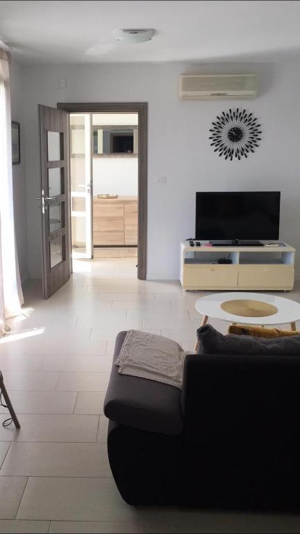 Luxury Apartment Cairos Трогир Екстериор снимка
